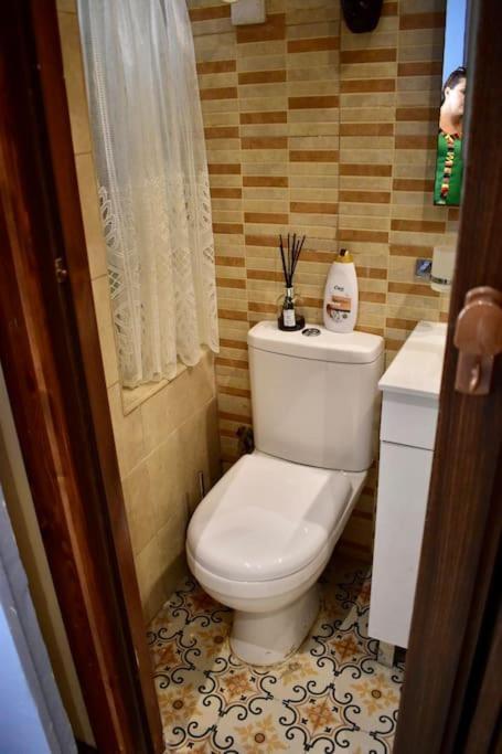 City Centre Pied-A-Terre Near Food Market And Walking Distance To Bus Terminus バレッタ エクステリア 写真
