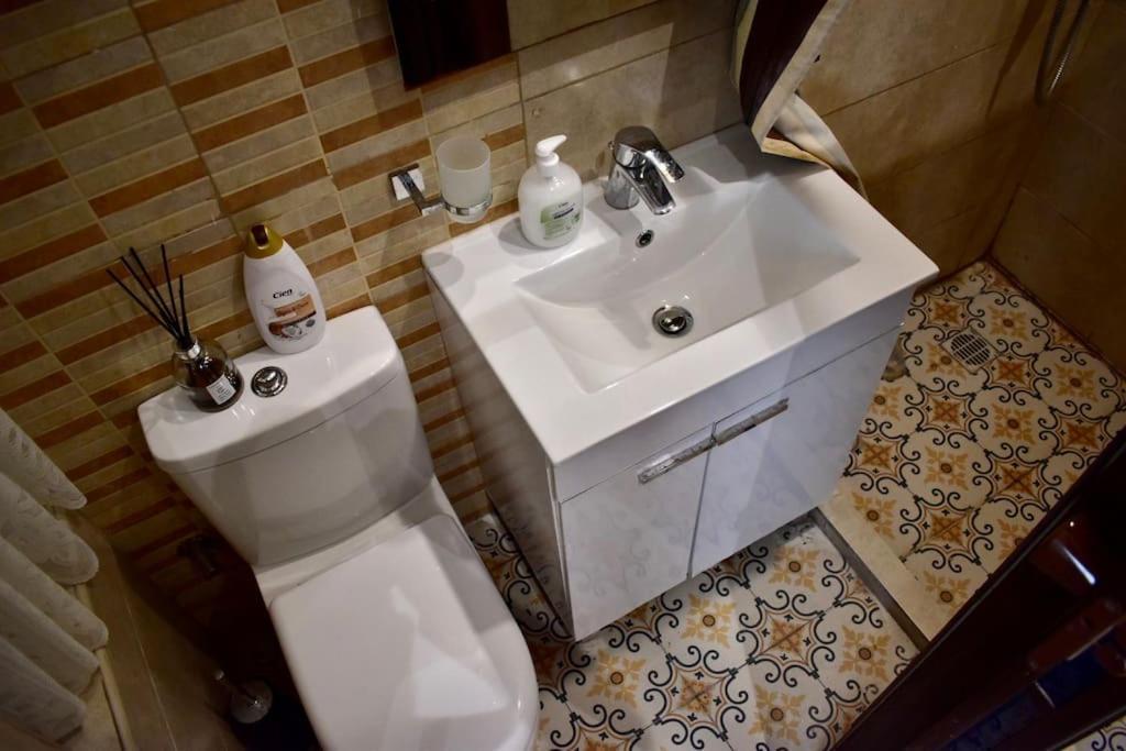 City Centre Pied-A-Terre Near Food Market And Walking Distance To Bus Terminus バレッタ エクステリア 写真